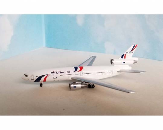 Air Liberte DC-10-30 F-BPVD 1:400 Scale Aeroclassics AC411032