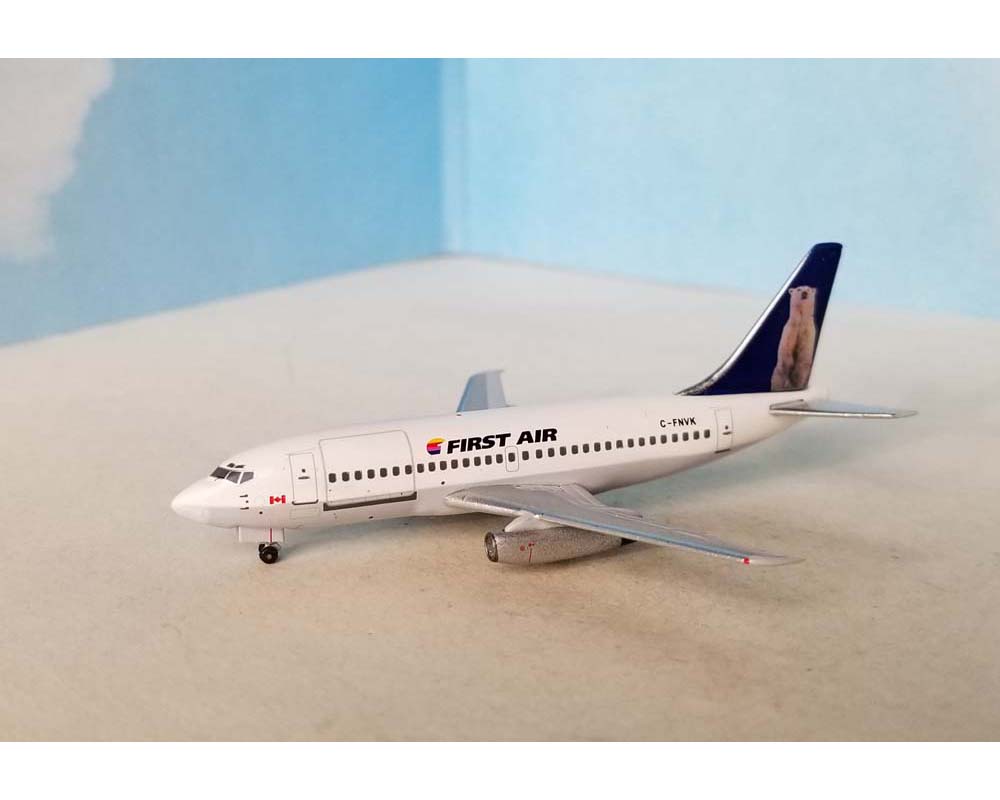 First Air B737-200 C-fnvk 1:400 Scale Aeroclassics Ac411058 