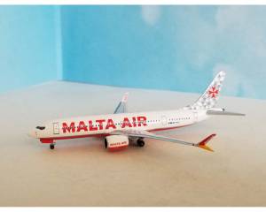 Malta Air B737 MAX8 9H-VUE 1:400 Scale Aeroclassics AC411065