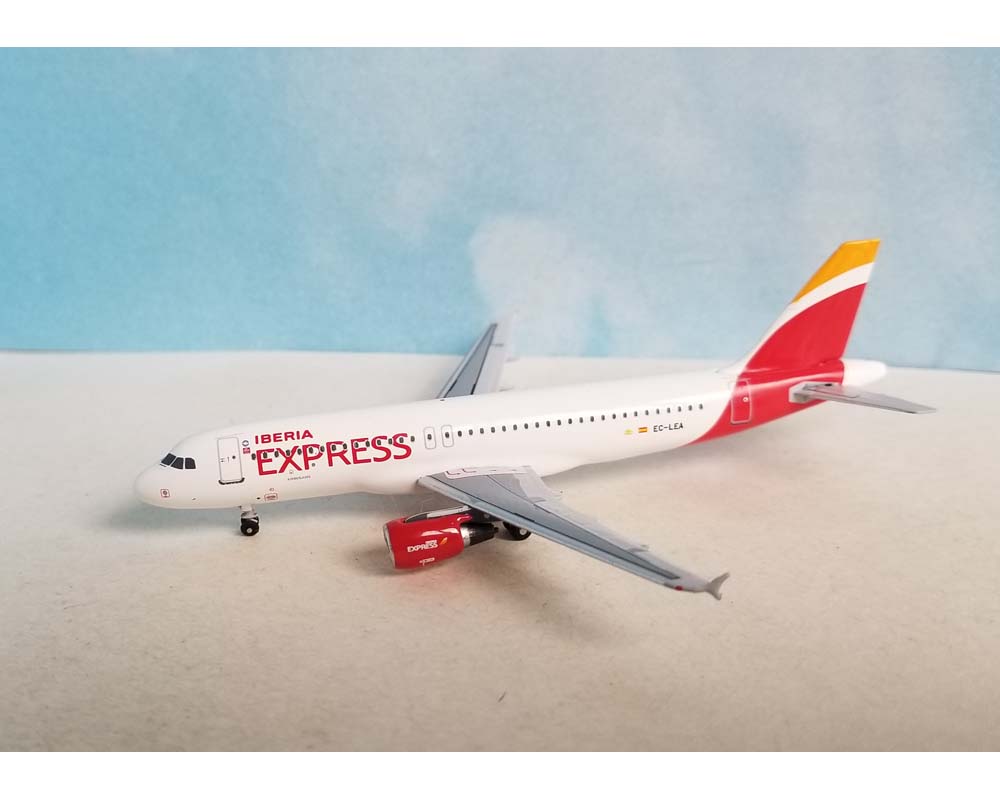 Amazon.co.jp: ダイキャストプレーン 為に A320 D-ABFKエア