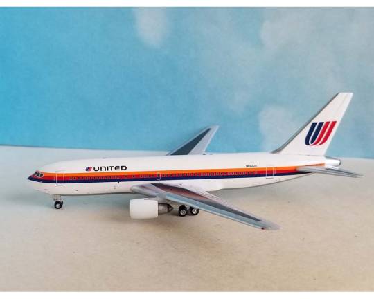 B767-200 – N602UA ユナイテッド航空 Airlinertags Boeing 767-200 ex-N602UA --- Airlinertags