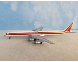 Kalitta DC-8-61 N813CK 1:400 Scale Aeroclassics AC411488