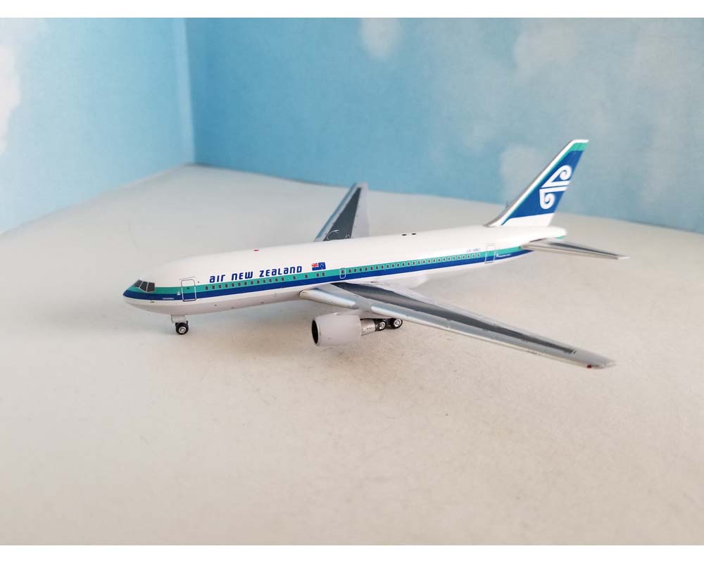 AEROCLASSCIS AIR NEW ZEALAND B767-200 ZK-NBC 1:400 AC419748
