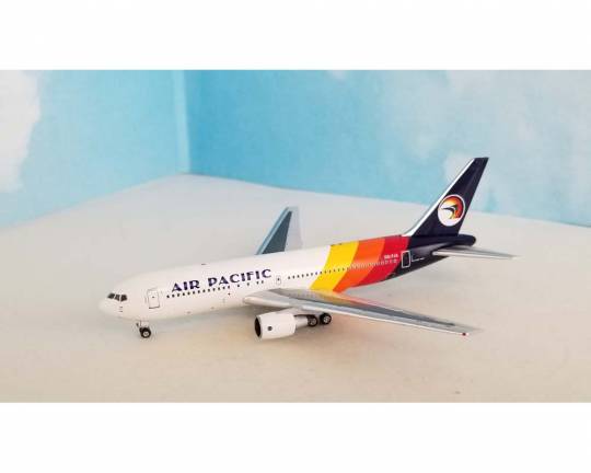 Aeroclassics 1/400 エチオピア航空 B767-200 AEROCLASSICS AIR PACIFIC B767-200 DQ-FJA 1:400 Scale