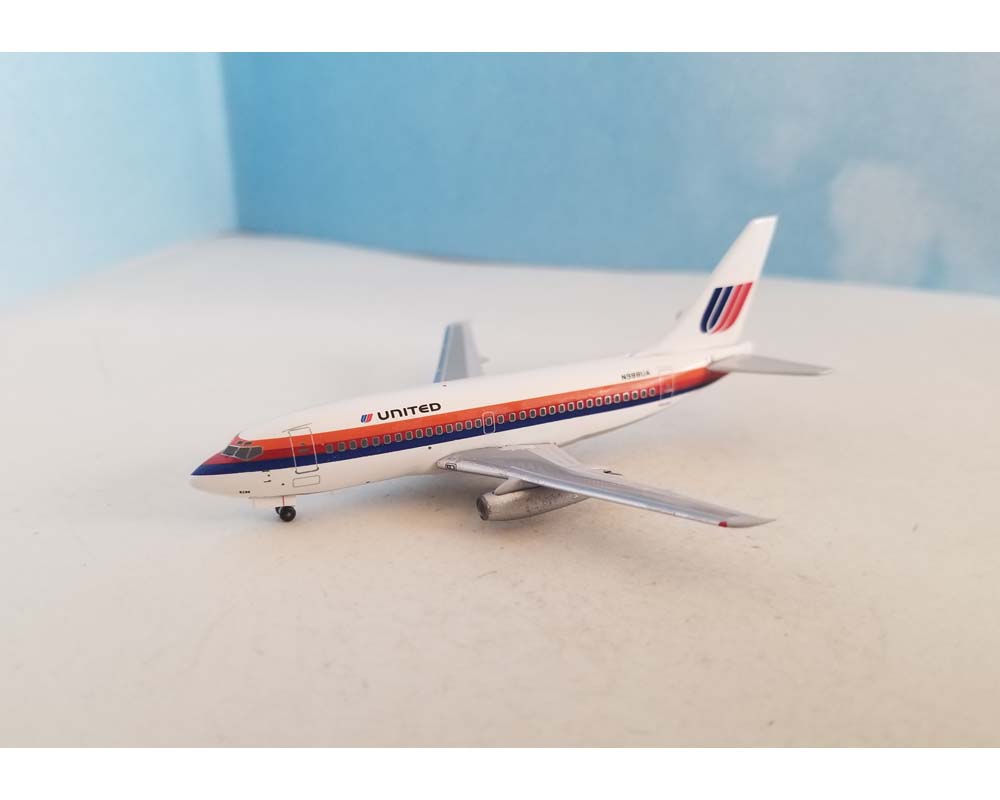 AEROCLASSICS UNITED AIRLINES B737-200 Saul Bass N988UA 1:400 Scale