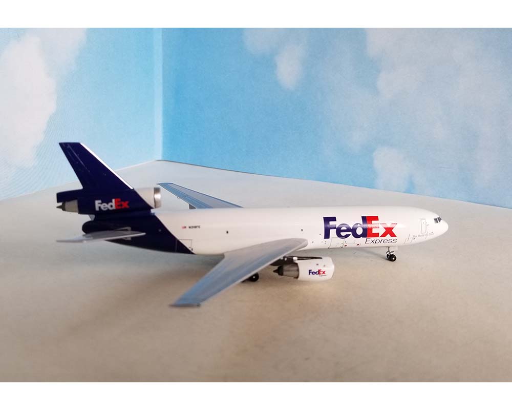 Fedex McDonnell-Douglas DC-10-30 N318FE 1:400 Scale Aeroclassics AC419973:  AeroClassicsDirect