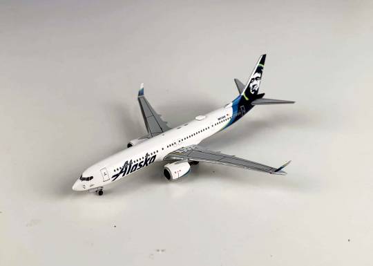 AEROCLASSICS ALASKA AIRLINES B737 MAX9 N913AK 1:400 Scale AC419607